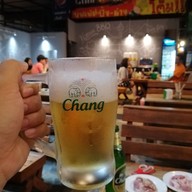 ตัวแตกโต๊ม หมูกระทะ