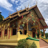 วัดบ่อหลวง