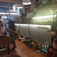 บรรยากาศ MOONNE CNX Kad-Loung