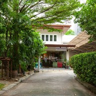 Dental Design Clinic & Lab เด็นตัลดีไซน์คลินิกและแลบ