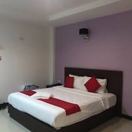 โรงแรมบีเค เพลส