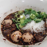 เมนูของร้าน ป.ประทีป ก๋วยเตี๋ยวเรือรสเด็ด พิษณุโลก สาขาพิษณุโลก