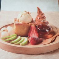 DOM Cafe