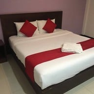 โรงแรมบีเค เพลส