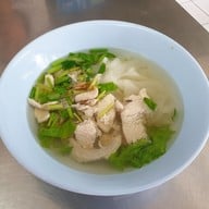 เมนูของร้าน ก๋วยเตี๋ยวไก่ไทย เจ๊ฮวง