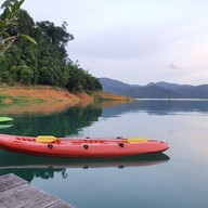 Pond Rich Tour At Khao Sok Lake