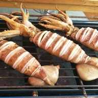 หมึกสดย่าง แซ่บสะท้านโลกา เลียบใต้