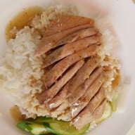 เมนูของร้าน ร้านสุชินเป็ดย่าง ( ข้าวหน้าเป็ด บะหมี่เป็ด หมูแดง หมูกรอบ ) ประชาราษฎร์บำเพ็ญ 24