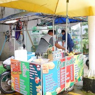 หน้าร้าน โรตีช่างรัตน์ ไก่แบ้