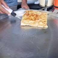 โรตีช่างรัตน์ ไก่แบ้