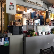 ร้านแม่น้ำ (Candle House@แม่น้ำ)