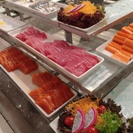 Tawan Restaurant Outlet in Duangtawan Hotel Chiang Mai