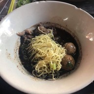 เมนูของร้าน ก๋วยเตี๋ยวเรือนายช่าง Central Marina