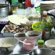 ก๋วยเตี๋ยวเป็ด ตลาดน้อย เจ้เล้ง