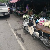 บรรยากาศ ตลาดต้นลำไย