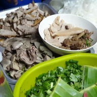 ก๋วยเตี๋ยวเป็ด ตลาดน้อย เจ้เล้ง