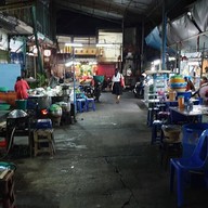 ก๋วยเตี๋ยวเป็ด ตลาดน้อย เจ้เล้ง