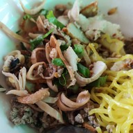 ก๋วยเตี๋ยวหมูซอย 12 (หนองข้างคอก)