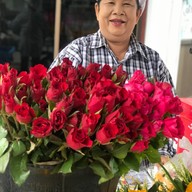 บรรยากาศ ร้านดอกไม้ป้าติ๋ม