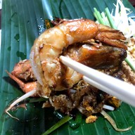 เมนูของร้าน ผัดไทยไฟทะลุ ถนนดินสอ