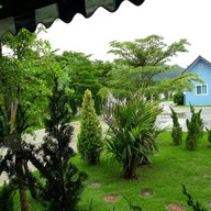 บรรยากาศ อิ่มสุข สเต๊กเฮ้าส์