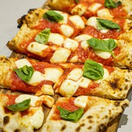เมนูของร้าน Piccolino Woodfired Pizzeria
