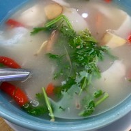 คิดเช่นต้อย