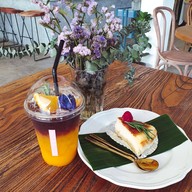 เมนูของร้าน HERS Cafe