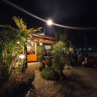 บรรยากาศ Relax House Restaurant เชียงราย