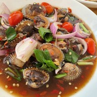 เมนูของร้าน ก๋วยเตี๋ยวป้าหมูทุบ