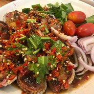 เมนูของร้าน ก๋วยเตี๋ยวป้าหมูทุบ