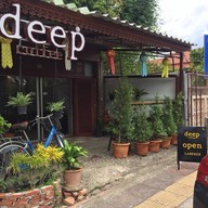 หน้าร้าน deep coffee lamphun
