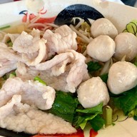 เมนูของร้าน ก๋วยเตี๋ยวเจ๊ลี้