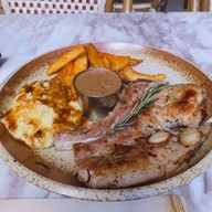 เมนูของร้าน Featherstone .