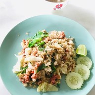 ร้าน น้องเฟิร์น
