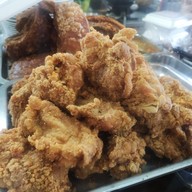 ไก่ต้มน้ำปลา เจ้าเก่าซอยสดใส