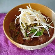 เมนูของร้าน น้ำเงี้ยวหม้อดิน ป้ามอย 1