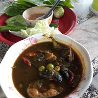 ข้าวแกงปักษ์ใต้ .สีิคิ้ว