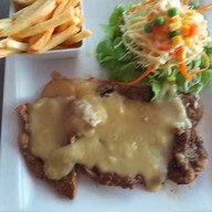 สเต็กคุณแม่ วิหารแดง