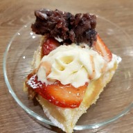 Tokyo Karei Yoshoku จามจุรีสแควร์