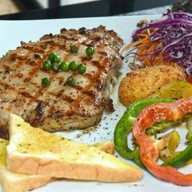 เมนูของร้าน Eireann Hotel   ประโคนชัย