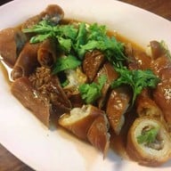 สุรัชต์ภัตตาคารและคาเฟ่