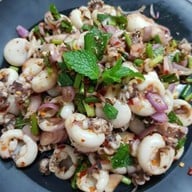 สุรัชต์ภัตตาคารและคาเฟ่