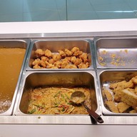 Tokyo Karei Yoshoku จามจุรีสแควร์