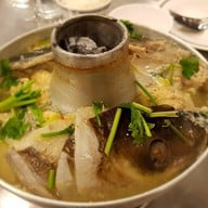 สุรัชต์ภัตตาคารและคาเฟ่