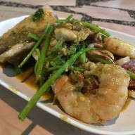 เมนูของร้าน ชายทะเลบางพระ