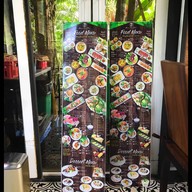 บ้านต้นไม้ คาเฟ่