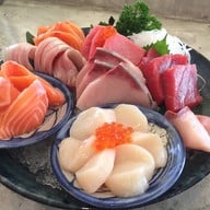 Sushiya Nakhon Pathom ถนนจันทรคามพิทักษ์