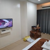 โรงแรมบารอนโซเทล