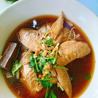เมนูของร้าน ก๋วยเตี๋ยวไก่ตุ๋น(เครื่องยาจีน) ตระกูลเจี่ย